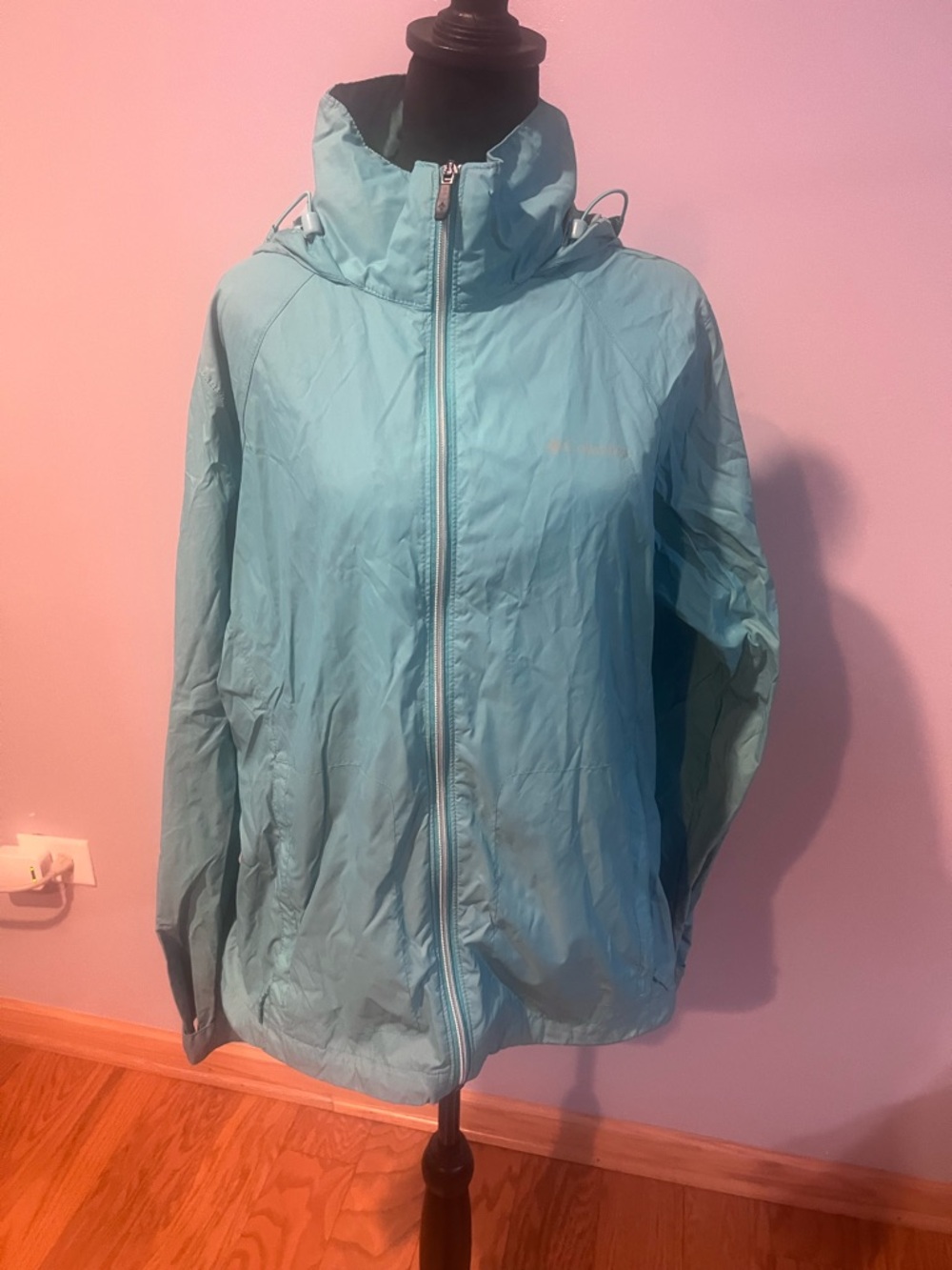 Columbia Light Blue Windbreaker Jacket with Hood